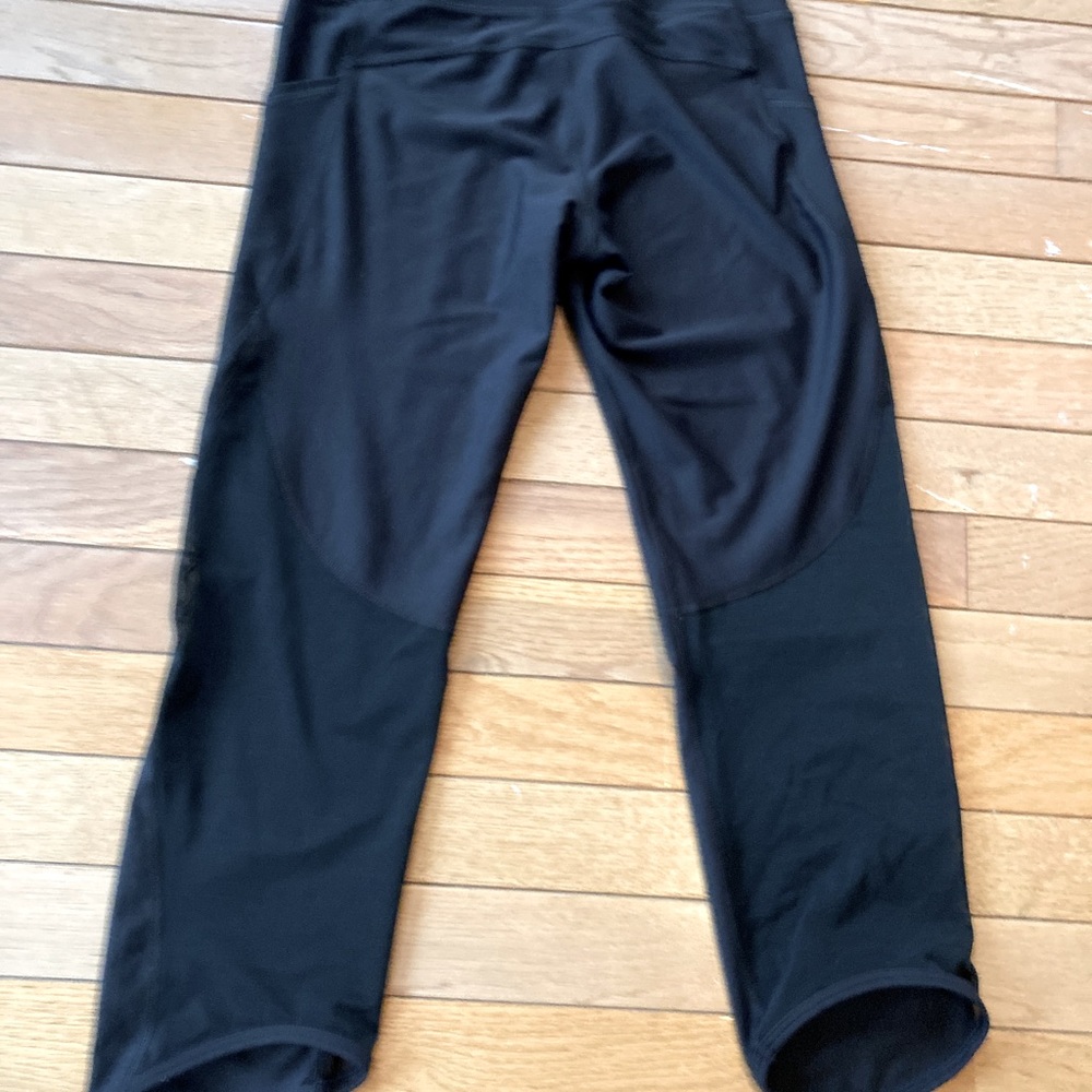 NWOT Old Navy high waisted mesh panel crop leggings - Picture 13 of 13